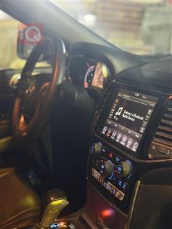 جیپ گراند شیرۆکی